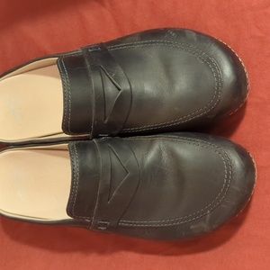Dansko Bel Black oiled leather clogs 41